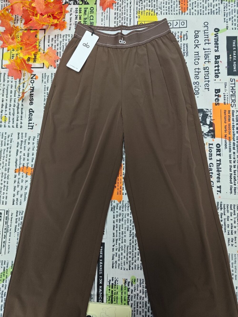 Brand New🥨ALO Yoga Suit Up Trousers Espresso Brown | Regular 30“ - Picture 2 of 7